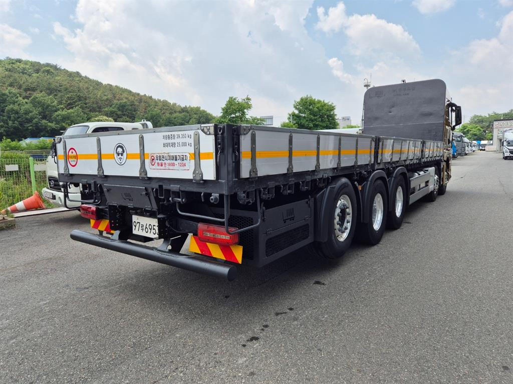 만(MAN) TGX 25톤 카고 2024년식 카고 운전석 쪽 후측면