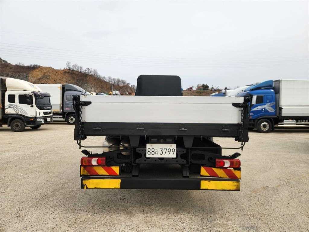 벤츠 아록스 21톤 카고 2017년식 카고 적재함 후면