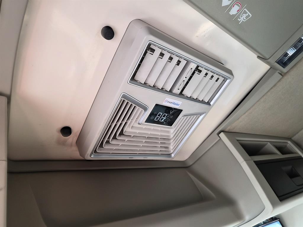 볼보 25톤 윙바디 2020년식 천장 에어컨
