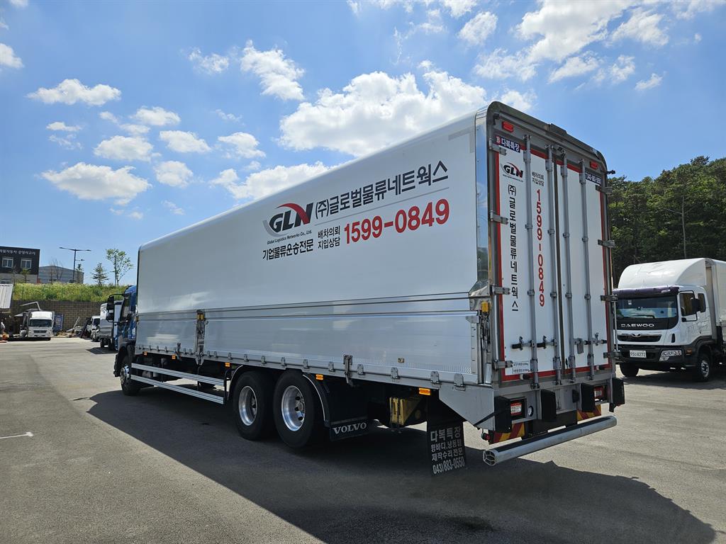 볼보 FE350 10톤 윙바디 2024년식 사진 6