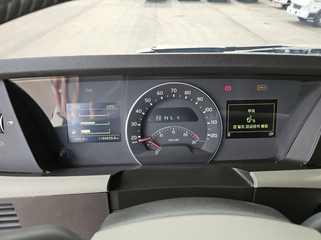 볼보 FH500 13톤 윙바디 2019년식 계기판 주행거리