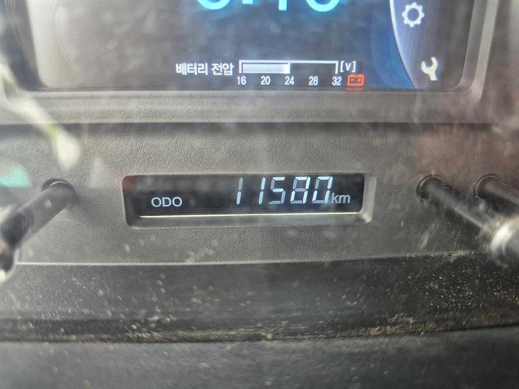 타타대우 더쎈 4톤 카고 2022년식 계기판 주행거리