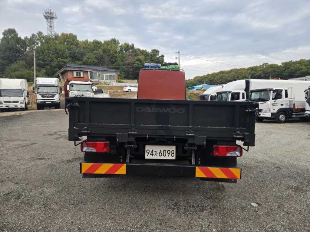 타타대우 프리마 4.5톤 카고 2018년식 카고 후면