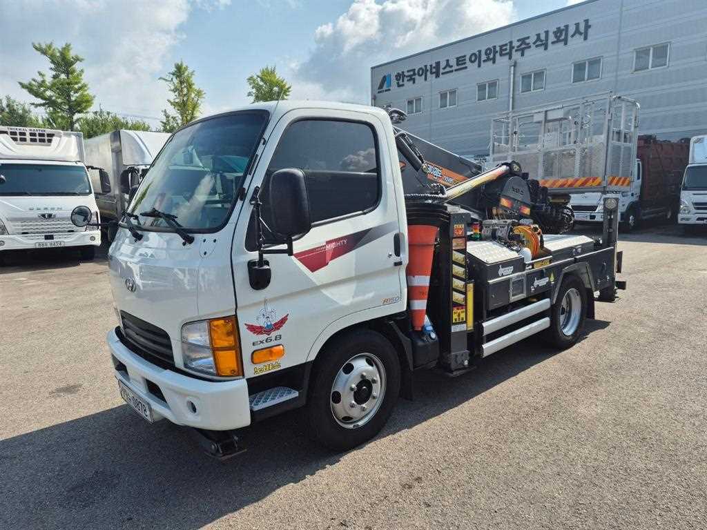 현대 마이티 2톤 고소작업차 2023년식 고소작업차 전측면