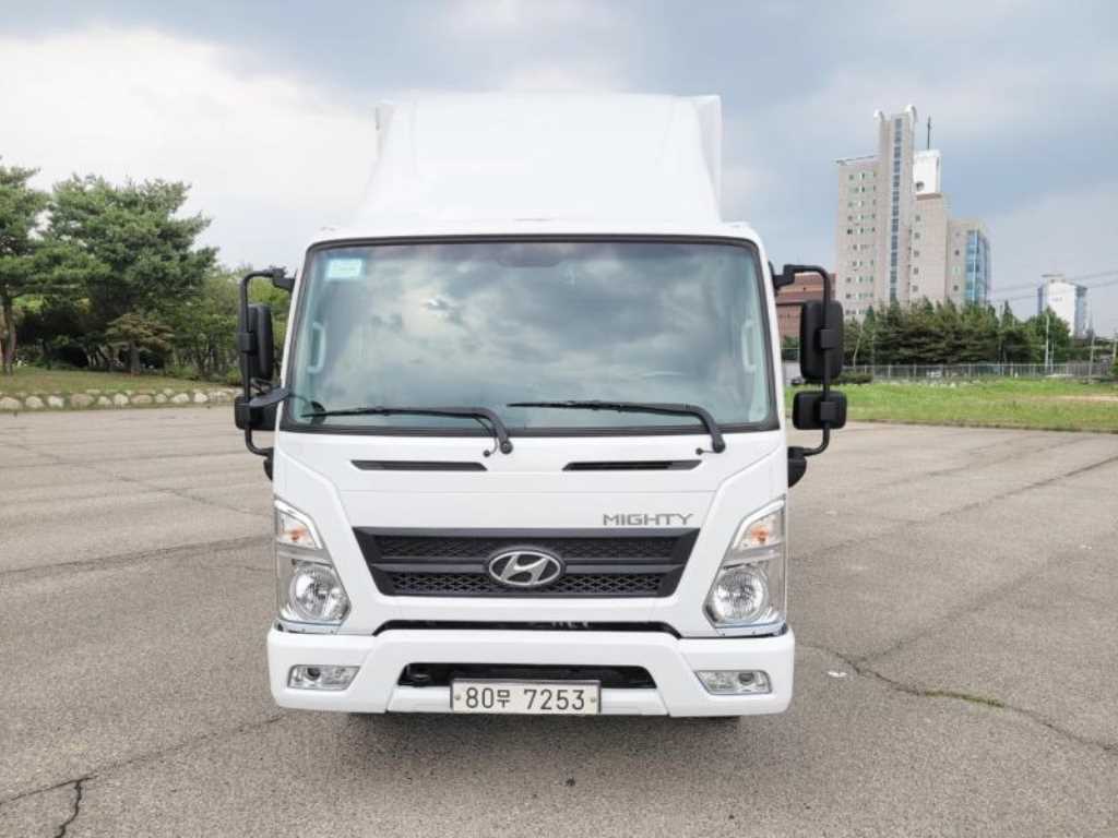 현대 마이티 2.5톤 익스탑 2021년식 마이티 정면