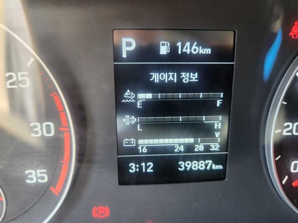 현대 마이티 3.5톤 셀프로더 2023년식 계기판 주행거리