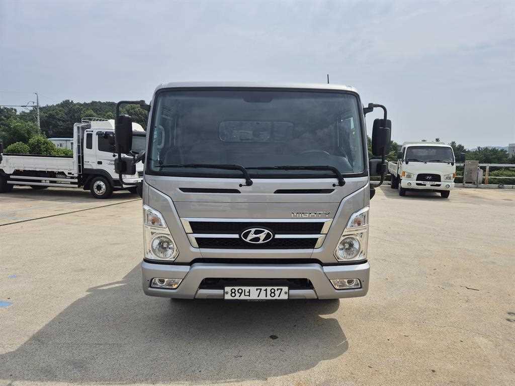 현대 마이티 3.5톤 카고 2015년식 정면