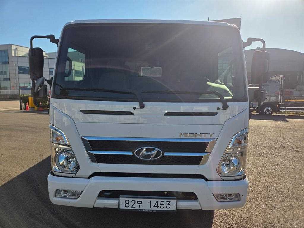 현대 마이티 3.5톤 카고 2017년식 마이티 정면
