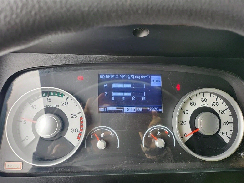현대 메가트럭 5톤 덤프 2017년식 계기판 주행거리 72,928km