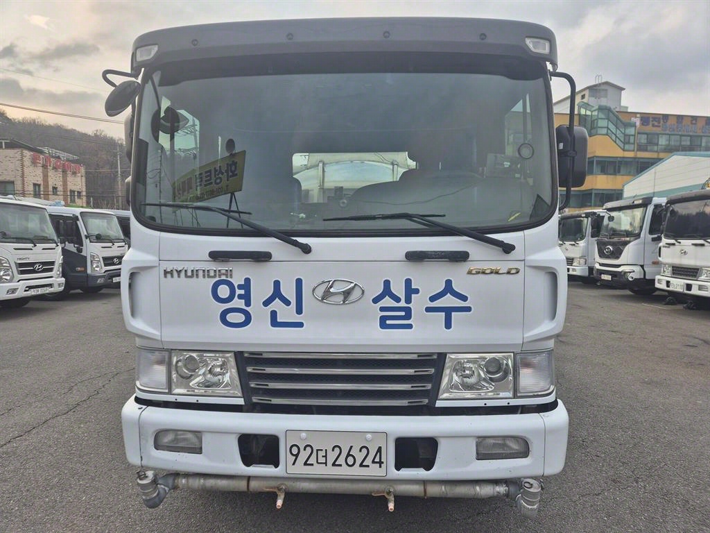 현대 메가트럭 5톤 살수차 2009년식 사진 2
