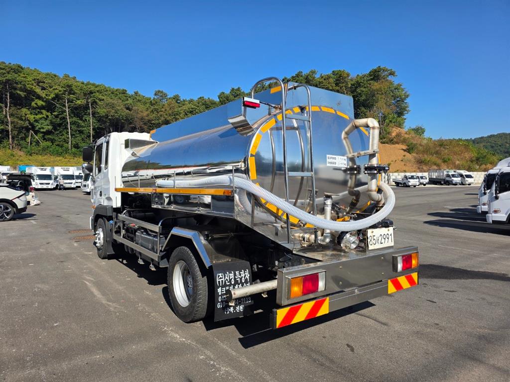현대 메가트럭 5톤 살수차 2017년식 사진 8