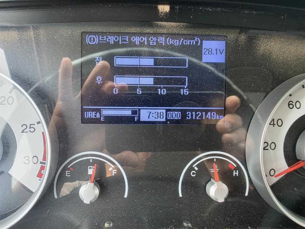 현대 메가트럭 5톤 암롤 2019년식 사진 9