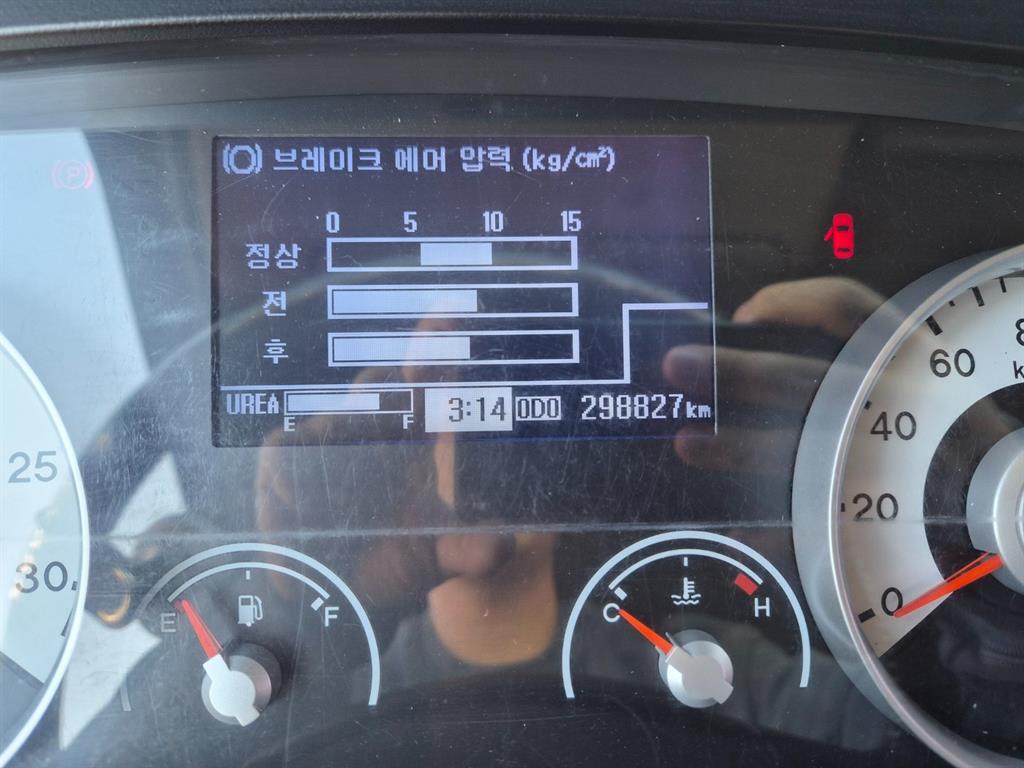 현대 메가트럭 5톤 윙바디 2017년식 메가트럭 계기판 주행거리
