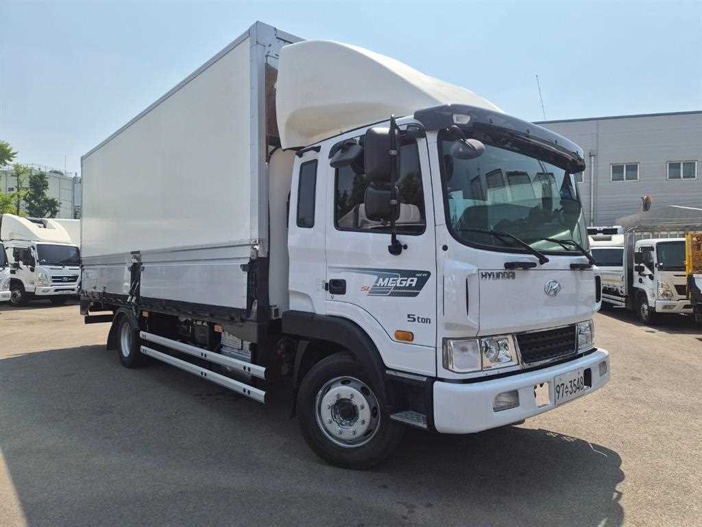 현대 메가트럭 5톤 윙바디 2018년식 사진 3