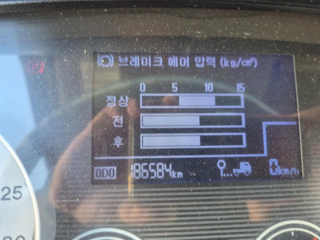 현대 메가트럭 5톤 집게차 2013년식 계기판 주행거리