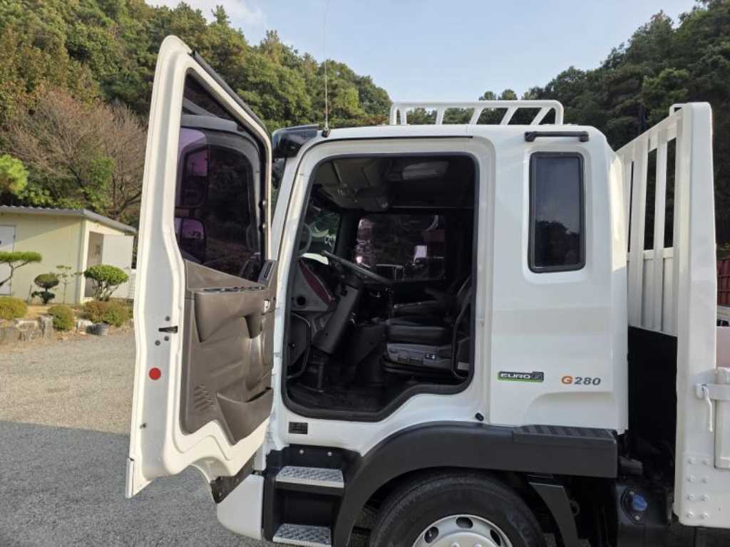 현대 메가트럭 5톤 카고 2015년식 사진 12