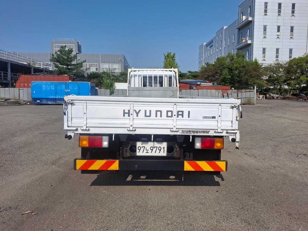 현대 메가트럭 7.5톤 카고 2017년식 카고 후면