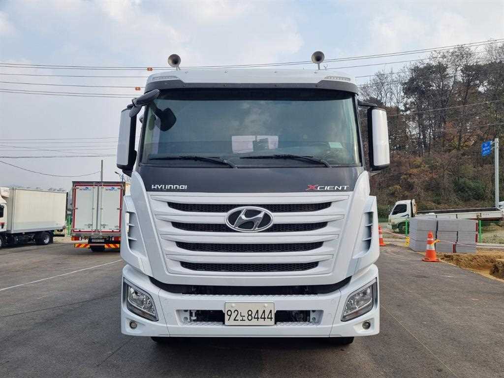 현대 엑시언트 24톤 암롤 2014년식 엑시언트 캡 정면