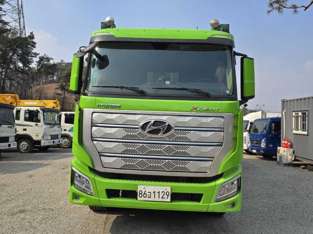 현대 엑시언트 24톤 암롤 2020년식 엑시언트 정면
