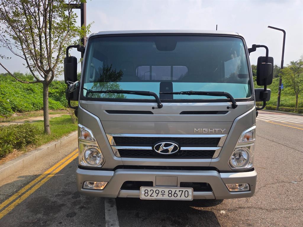 현대 올뉴마이티 2.5톤 카고 2022년식 마이티 정면