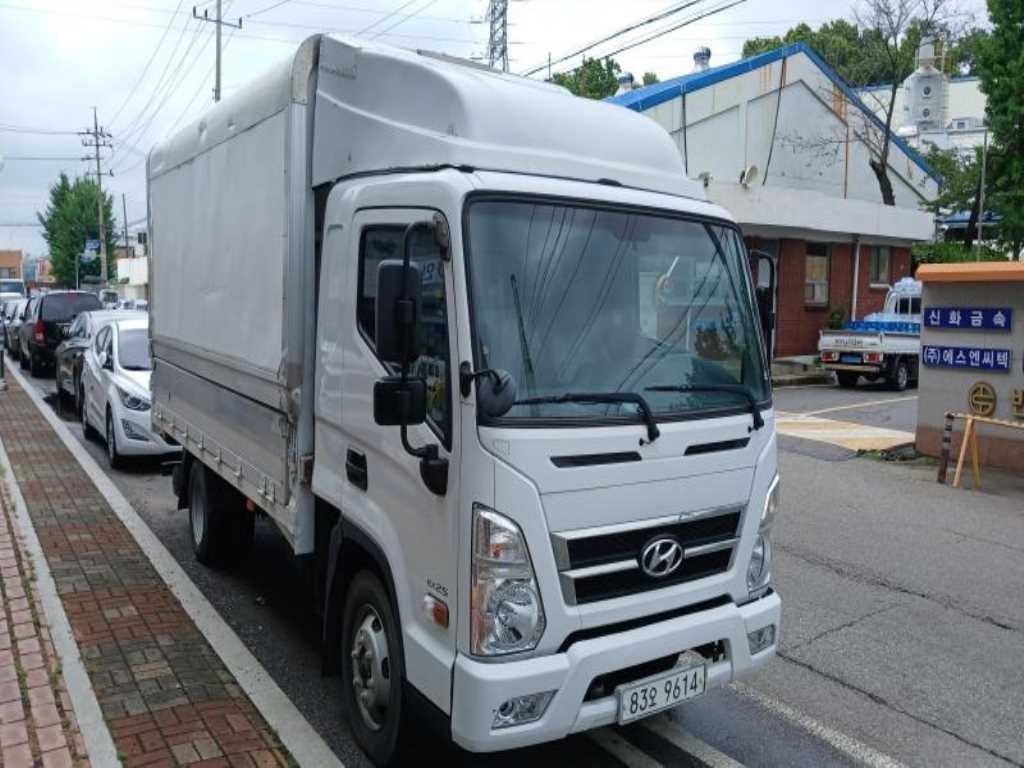 현대 올뉴마이티 2.5톤 카고 2015년식 사진 2