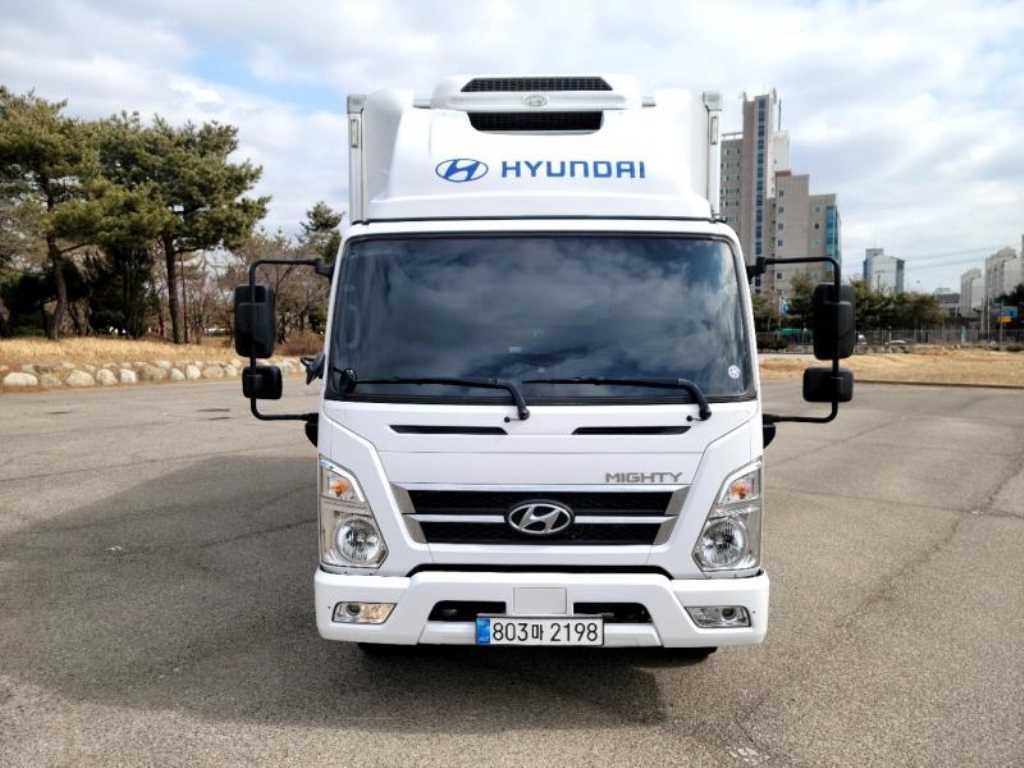현대 올뉴마이티 3.5톤 냉동탑 2023년식 올뉴마이티 정면