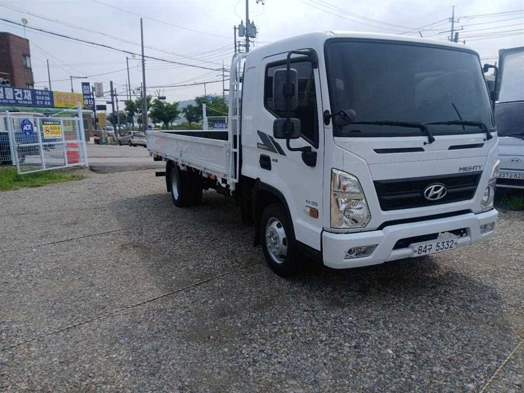 현대 올뉴마이티 3.5톤 카고 2017년식 조수석 쪽 전측면