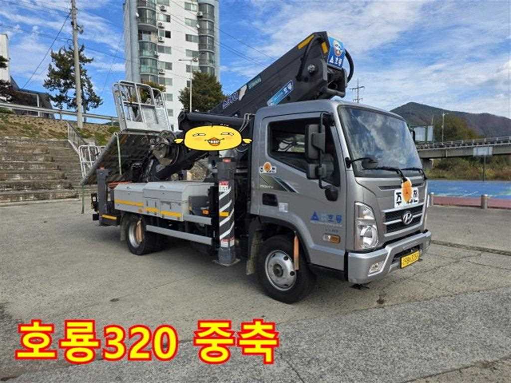 현대 올뉴마이티 3.5톤 고소작업차 2021년식 전측면 외관