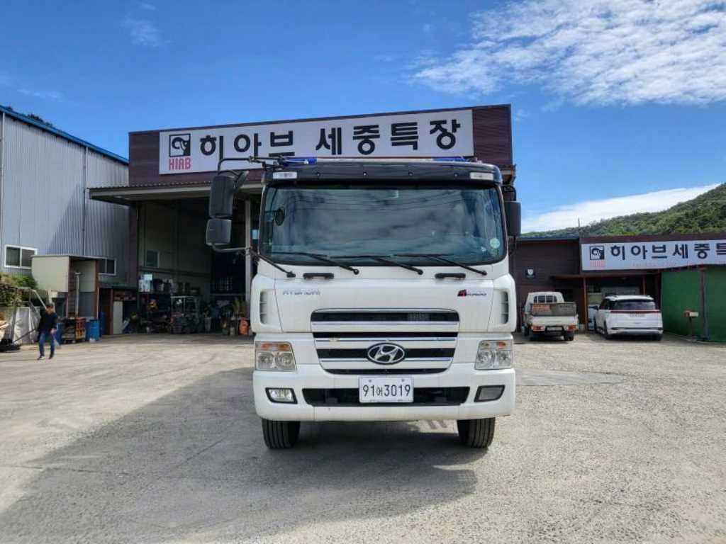 현대 트라고 22톤 집게차 2011년식 사진 8