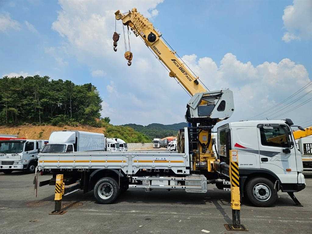 현대 파비스 5톤 카고크레인 2021년식 초장축 조수석 쪽 측면