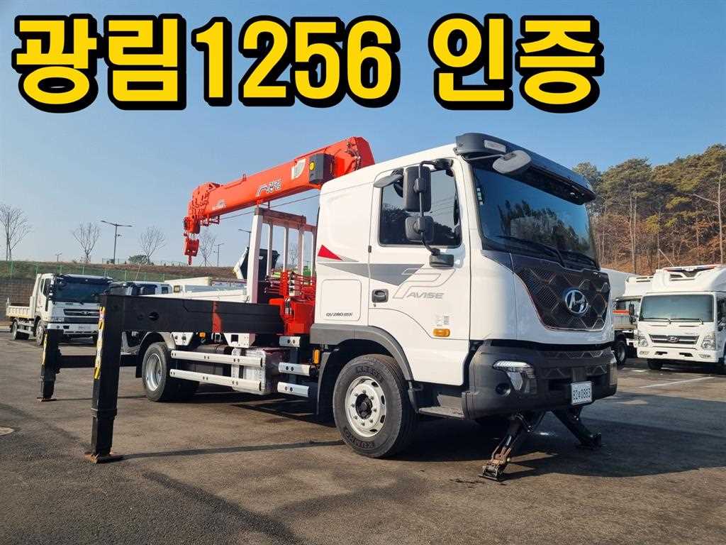 현대 파비스 5톤 카고크레인 2022년식 전측면 외관