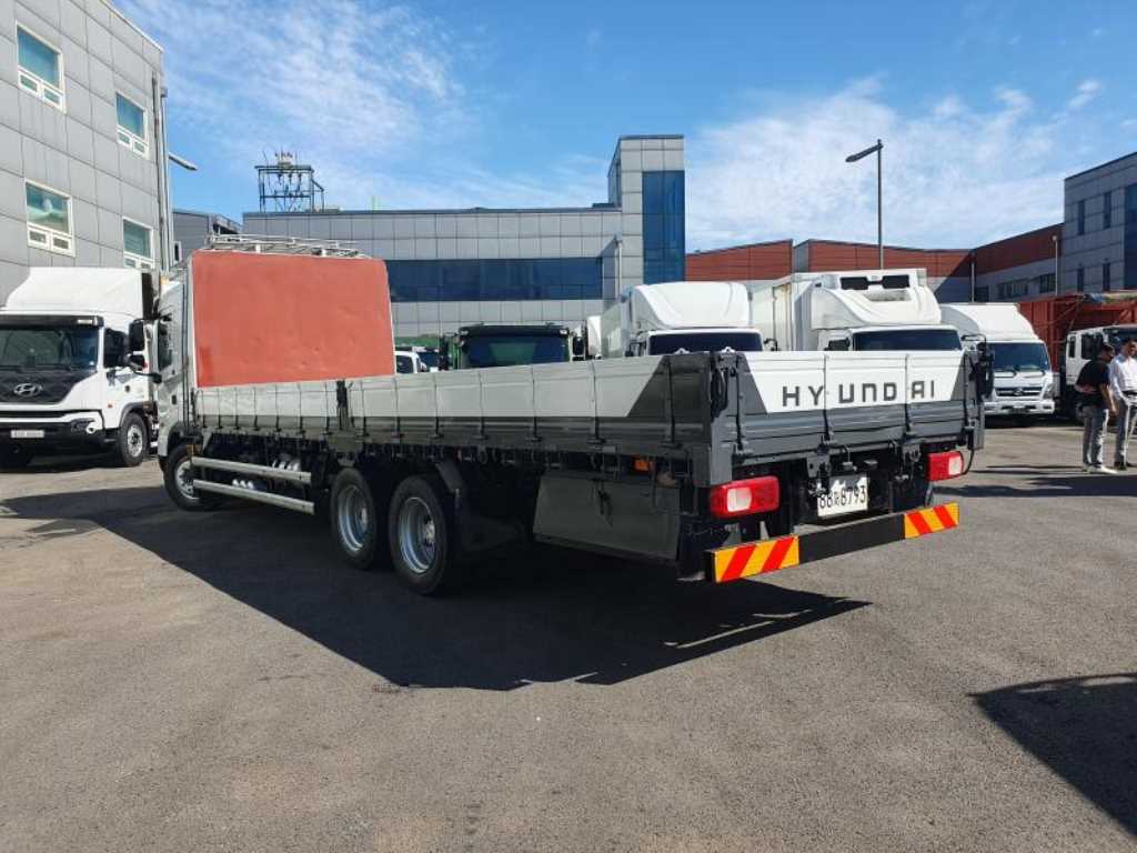 현대 파비스 8톤 카고 2022년식 카고 후측면