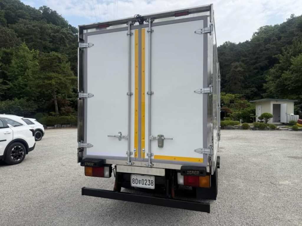 2톤 냉동탑 2020년식 사진 3