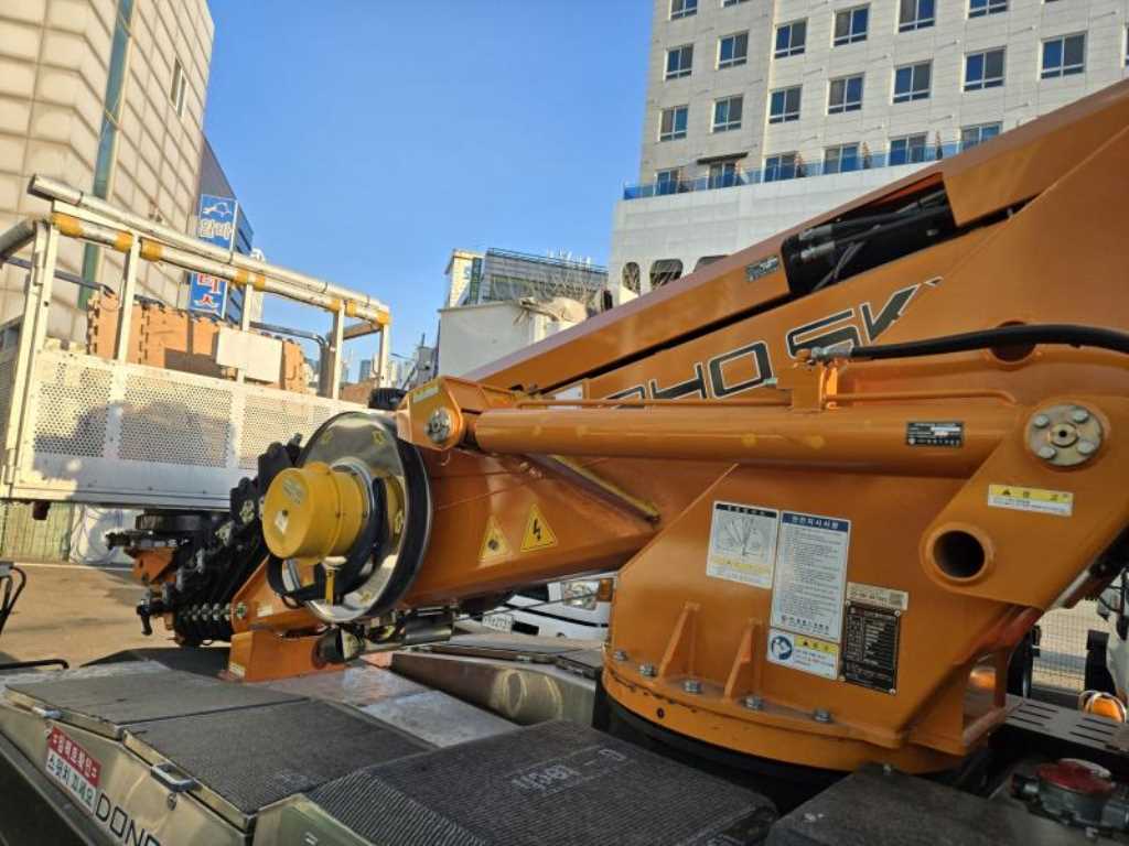 2.5톤 고소작업차 2019년식 사진 8