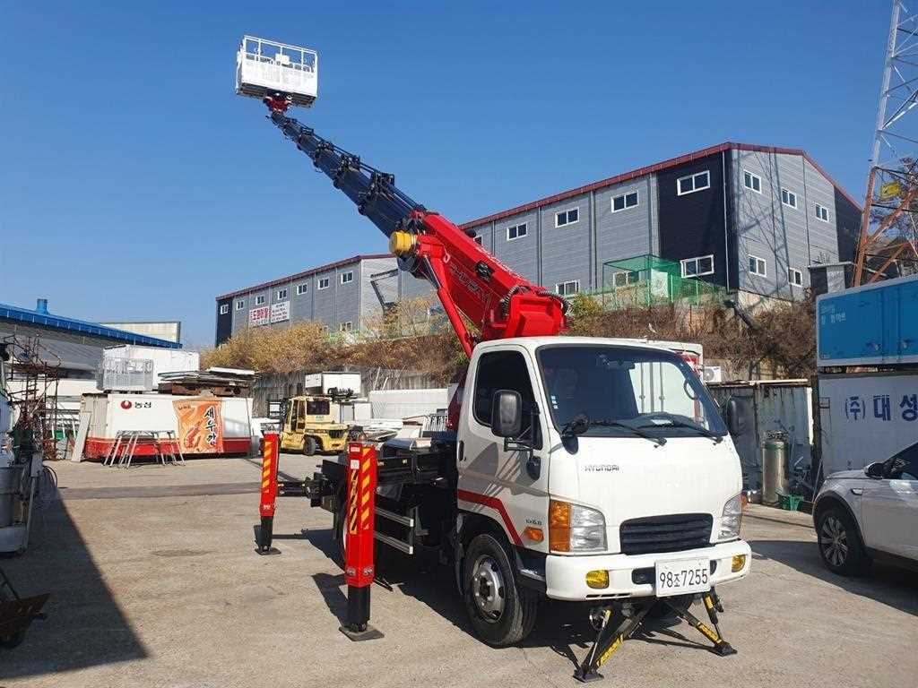 2.5톤 고소작업차 2019년식 사진 5