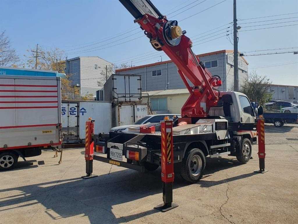 2.5톤 고소작업차 2019년식 사진 7