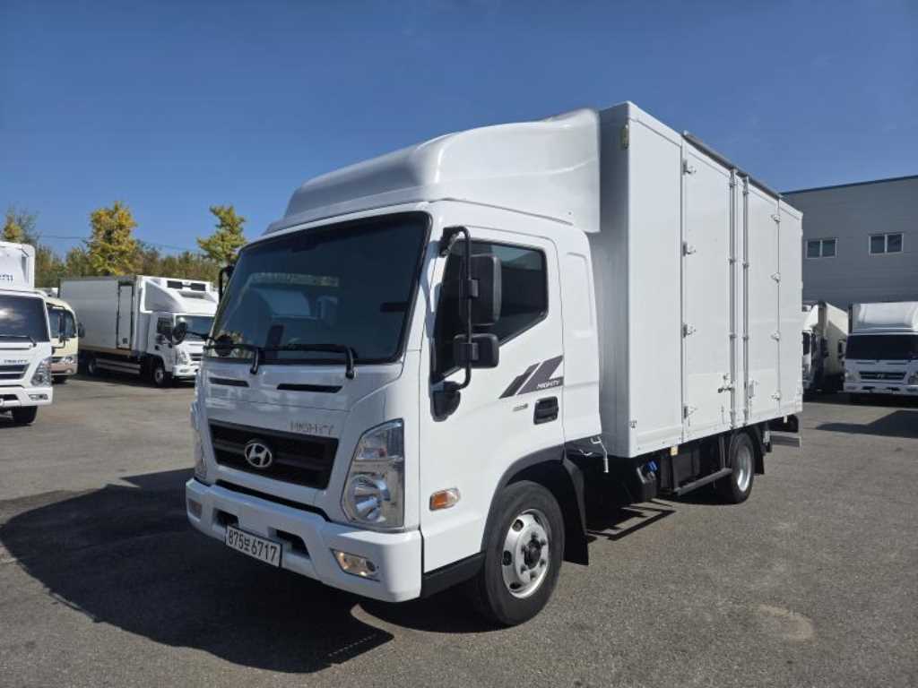 2.5톤 내장탑 2022년식 사진 1