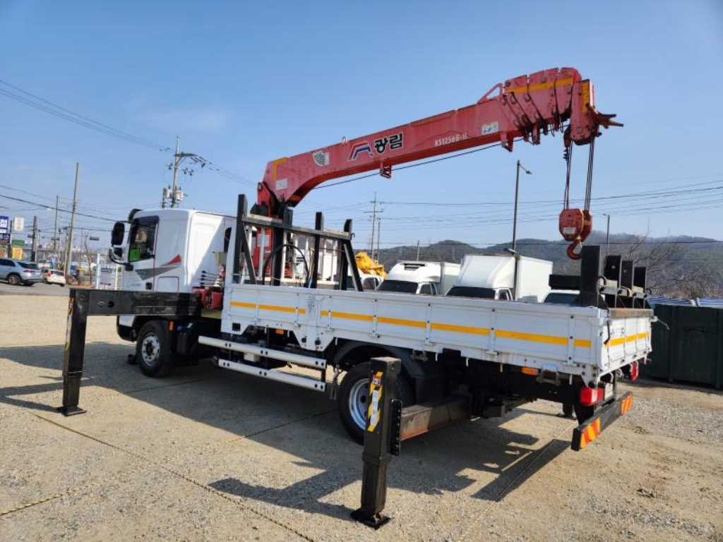 5.5톤 카고크레인 2022년식 사진 4
